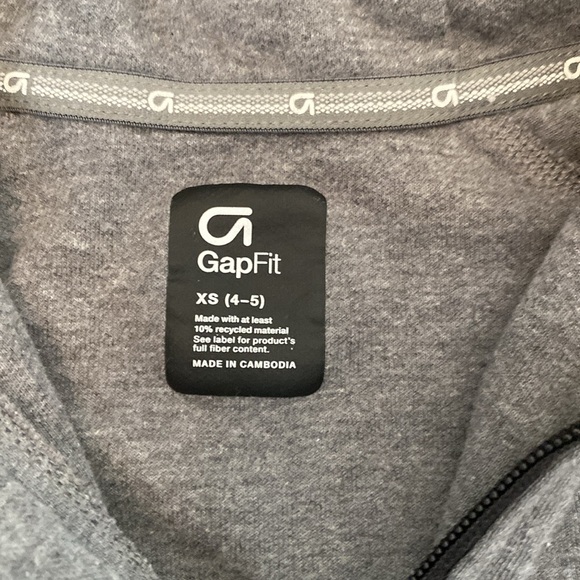 GapFit Kids Fit Tech Hoodie and pants - Picture 4 of 11
